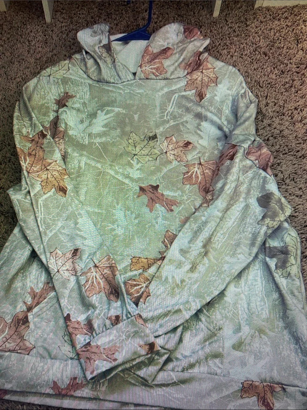 Women’s Leaf-Print Hooded Pullover Top - Sage Green